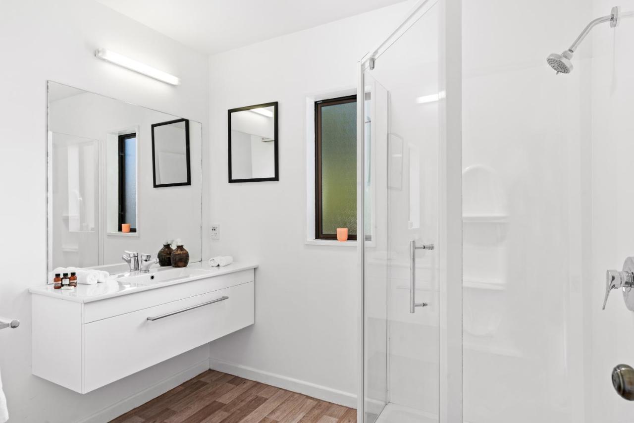 Апартаменты Town Centre Location With Stunning View - Unit 8 Квинстаун Экстерьер фото